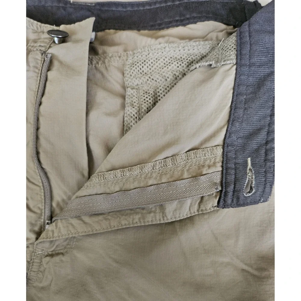 Columbia Men's Size 42x32 Convertible Omni-Shade Cargo Hiking Pants (40x28.5)